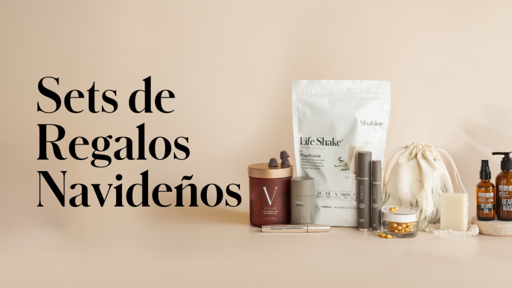 Elige entre estos Sets de Regalos Navideños selectos de edición limitada envueltos y listos para regalar en una hermosa bolsa de regalo reutilizable para que los clientes la compren, y para familiares y amigos.