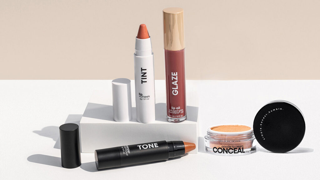 Discover your Pomifera’s newest beauty essentials – where simplicity meets sophistication. From a sun-kissed bronze to a fresh pop of colour, every formula blends seamlessly, enhancing your natural beauty.